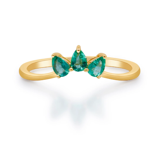 3 Things You Need To Know About Emerald Engagement Rings