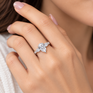 14K White Gold Pear-Cut LAB Grown Diamond Ring