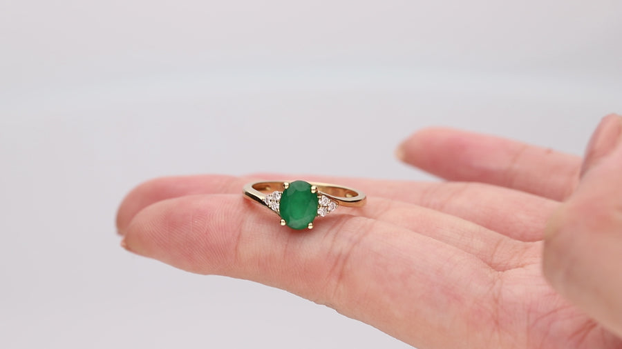 Amelia 10K Yellow Gold Oval-Cut Emerald Ring